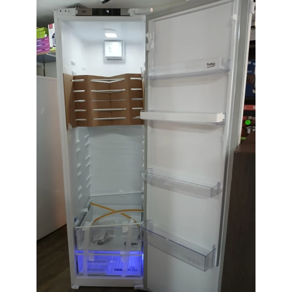 Beko BSSA315E4SFN, 309 l, SN-T, 35 dB, E inbouw Koelkast 177,50 hoog 56 breed