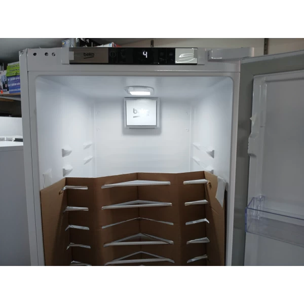 Beko BSSA315E4SFN, 309 l, SN-T, 35 dB, E inbouw Koelkast 177,50 hoog 56 breed