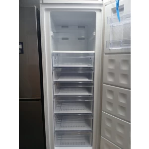 BEKO - RFNE448E41W Vrijstaande vriezer no frost 404 liter   Geschikt voor schuur of garage:   outlet