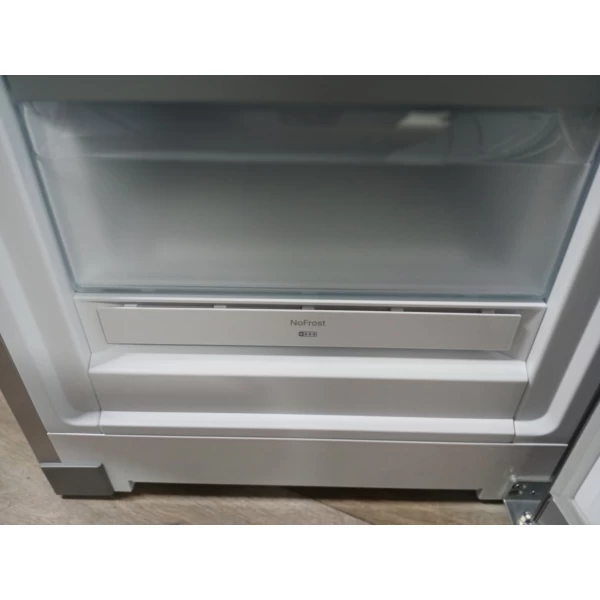 Miele FN 4372 E RVS Vrieskast no frost rvs