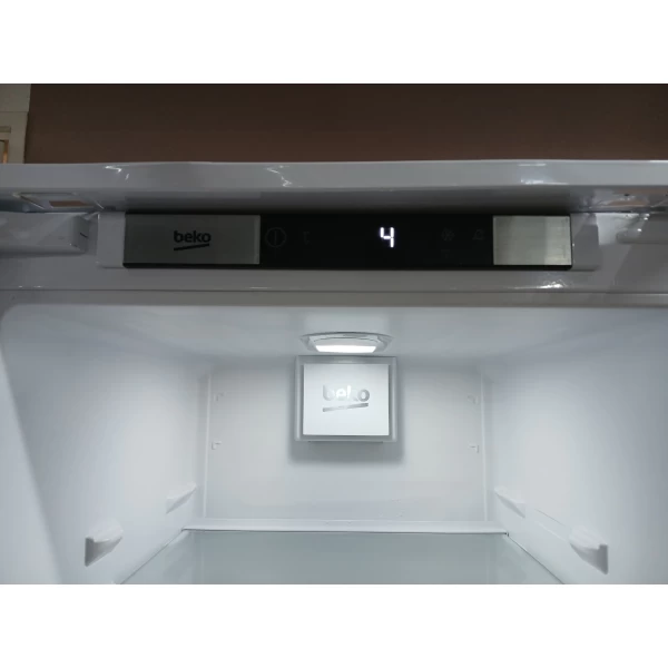Beko BSSA315E4SFN koelkast Ingebouwd 309 l E 1775 mm outlet gratis verzending