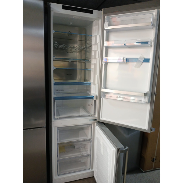 BOSCH KGN39AIAT Vrijstaande koel-vriescombinatie  Serie 6 No Frost