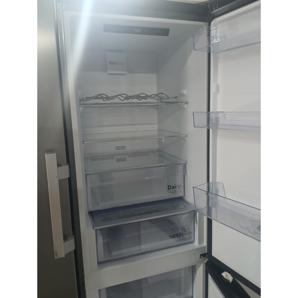 Beko RCNE366E70ZXBRN koel-vriescombinatie Vrijstaand 323 l B Roestvrijstaal Gratis thuis bezorgd
