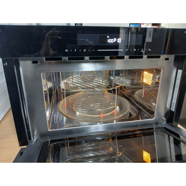 Inventum IMC3834GT - Inbouw combi-oven - Hetelucht - Magnetron - Grill - 34 liter - 38 cm hoog - Tot 220 graden - Zwart/RVS