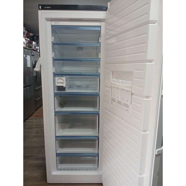 BOSCH Serie 6 Vrijstaande vriezer 191 x 70 cm Wit GSN58AWCV Nieuw outlet