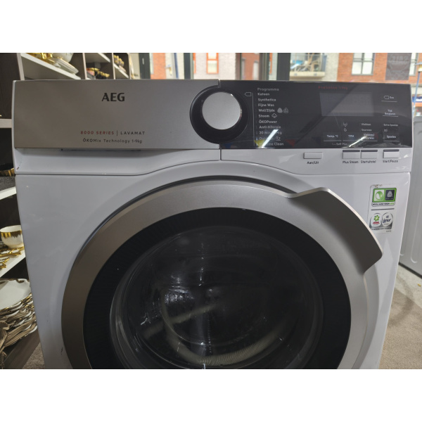AEG L8FE96ES wasmachine met 9 kg. vulgewicht en 1600 toeren gratis thuis bezorgd