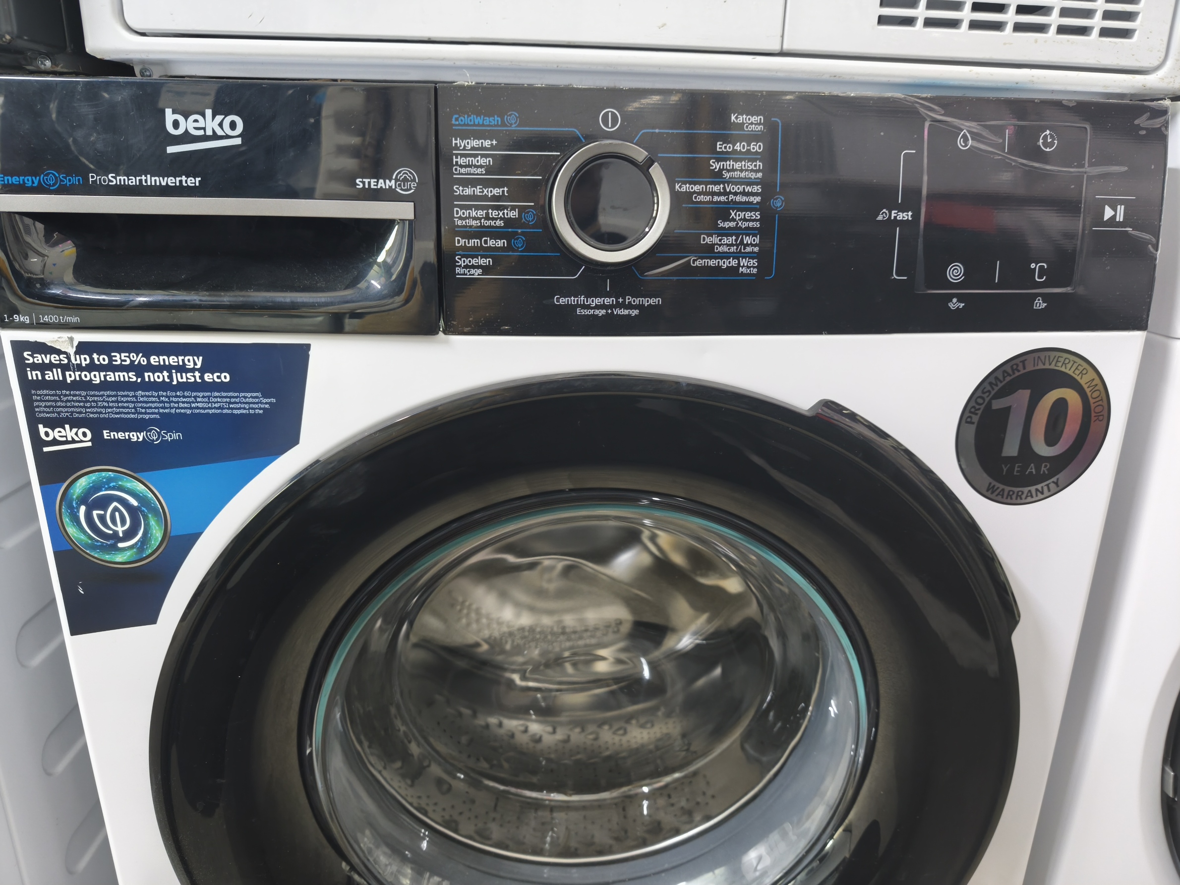 Beko BM3WFT3941B SteamCurew Wasmachine